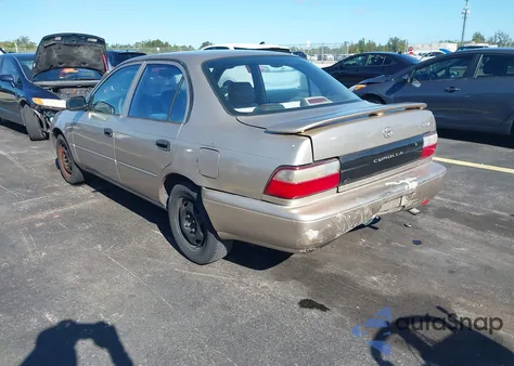 1996 Toyota Corolla z USA, uszkodzony, nr VIN 1NXBA02E8TZ355490